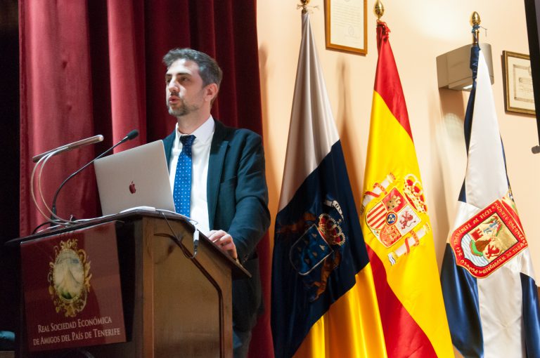 Conferencia del Vicepresidente de FIADYS en la Real Sociedad Económica de Amigos del País de Tenerife